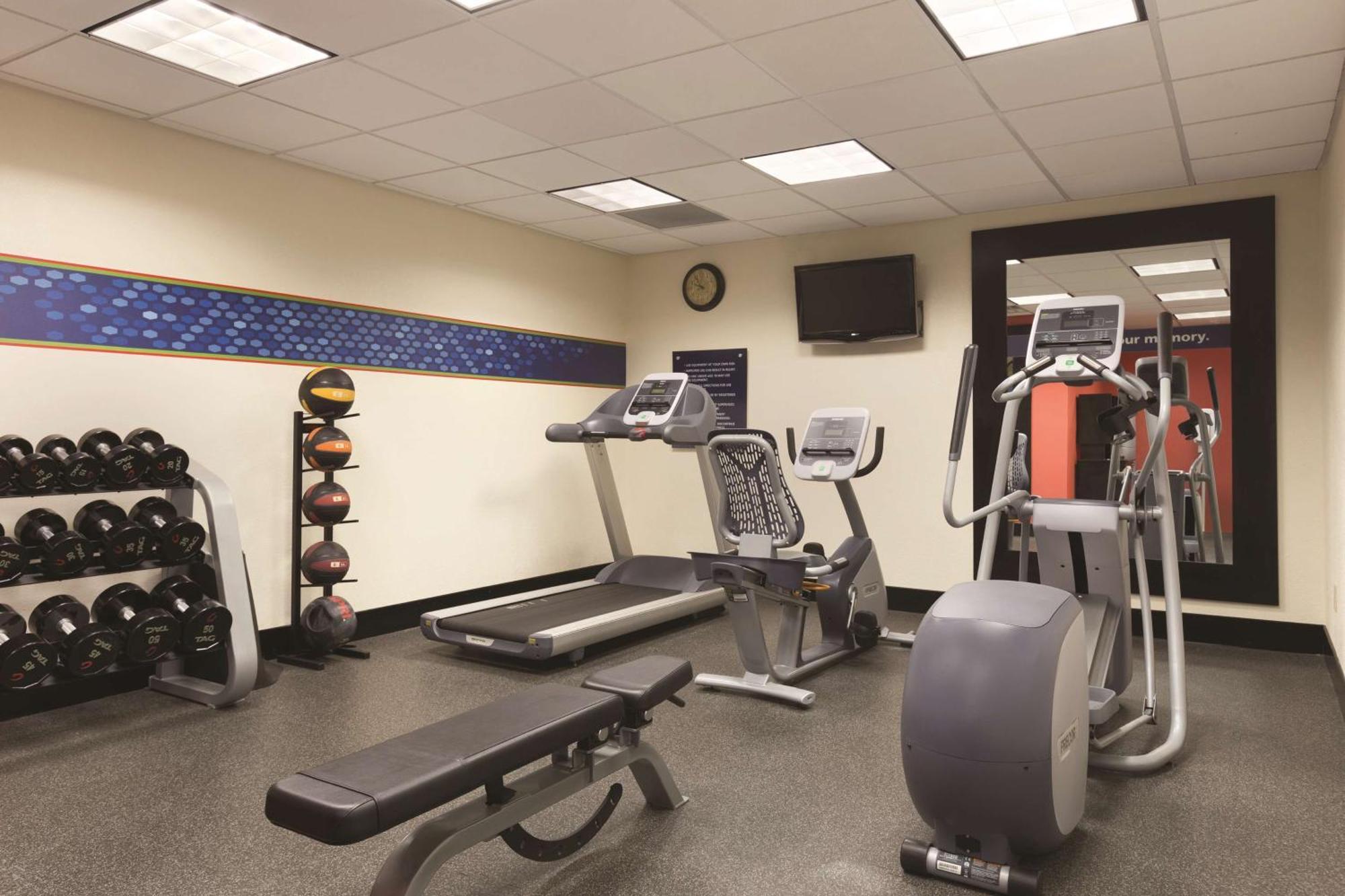 Hampton Inn & Suites Greenfield Exteriör bild