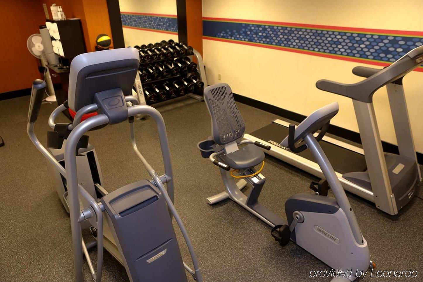 Hampton Inn & Suites Greenfield Exteriör bild